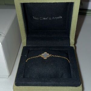 Van Cleef & Arpels Mother of Pearl mini bracelet